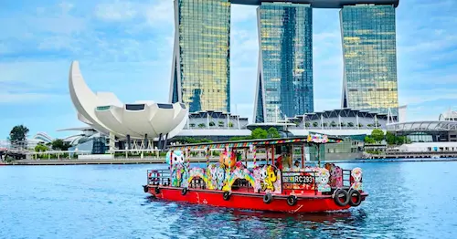 Singapore River Cruise - Yacht Rental Singapore (Credit: Klook)